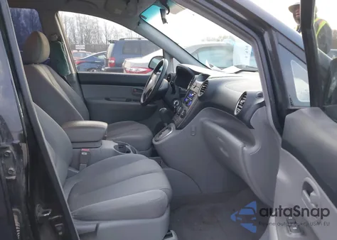 2007 Kia Rondo Lx V6 z USA, uszkodzony, nr VIN KNAFG526277080890